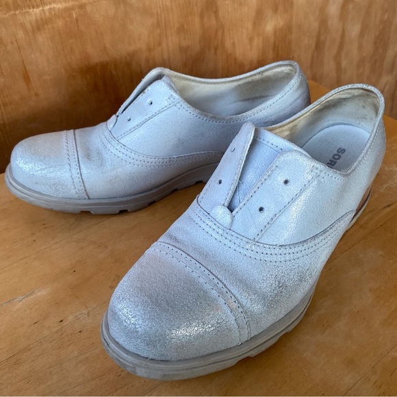 Sorel Major Oxford White Metallic Slip On Shoe Sparkly - Picture 2 of 10
